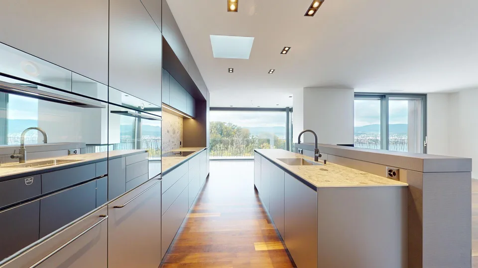 Ampia terrazza per una vista lago meravigliosa - appartamento 4,5 locali, attico – foto 6 di 13