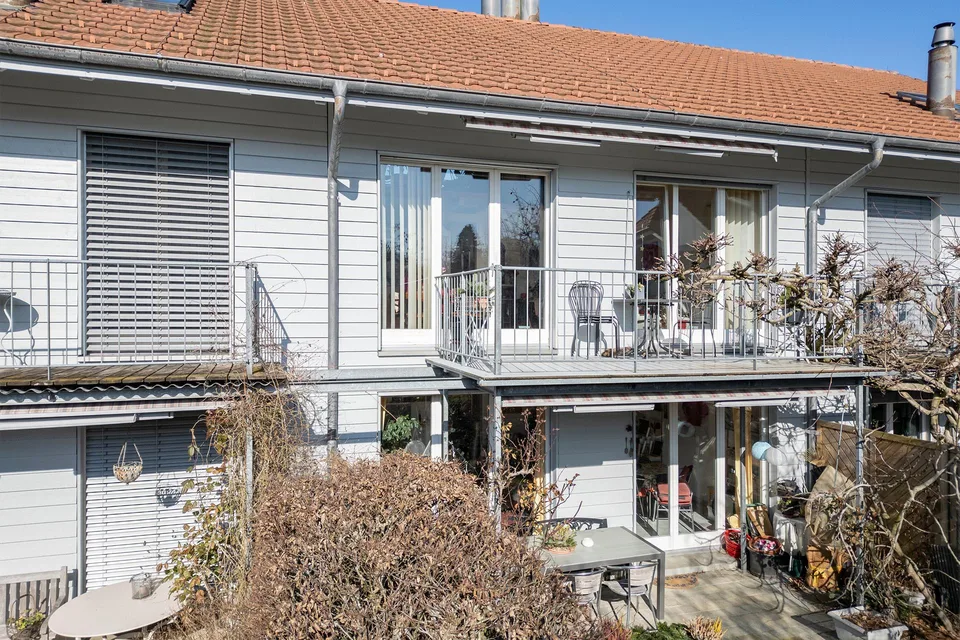 Haus mit zwei Wohnungen