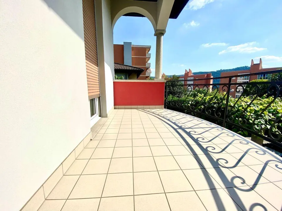 Einfamilienhaus mit Garten und Garage – Foto 12 von 13