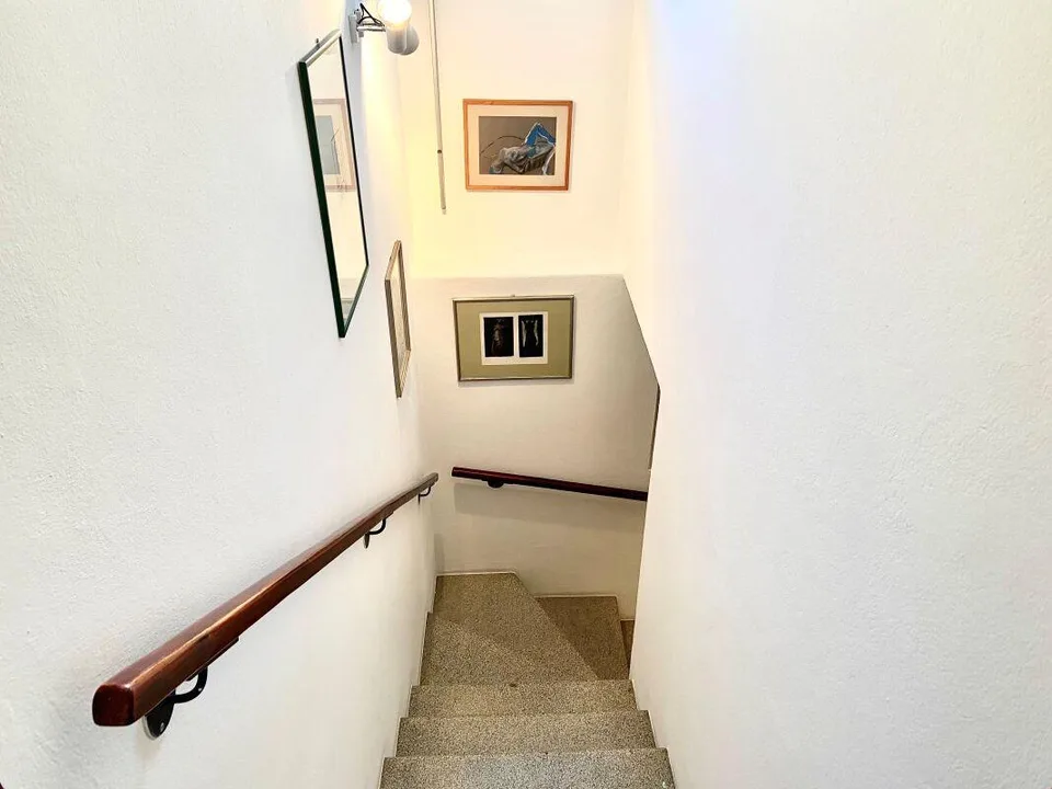Einfamilienhaus mit Garten und Garage – Foto 9 von 13