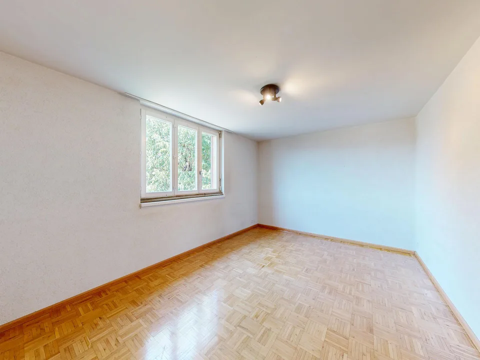 Charming 5.5-room semi-detached house in Laufen – photo 6 of 13