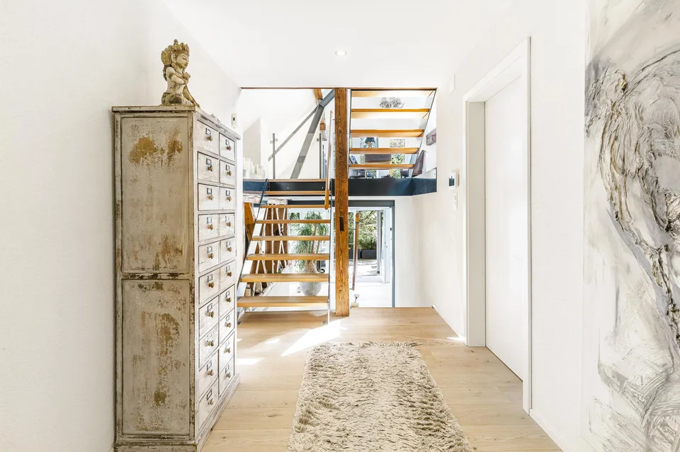 Stilvoll Wohnen und Arbeiten unter einem Dach – ein Zuhause mit Cha...