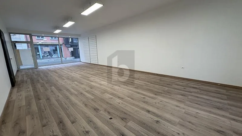 LOCAL OU FUTUR APPARTEMENT AU CENTRE-VILLE