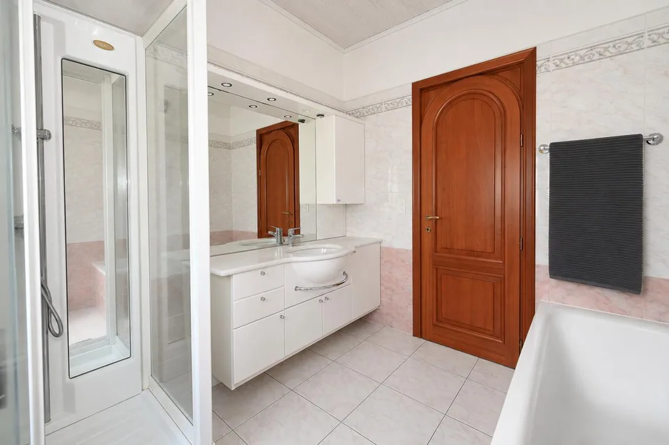 12 Zimmer Einfamilienhaus in Claro – Foto 10 von 25