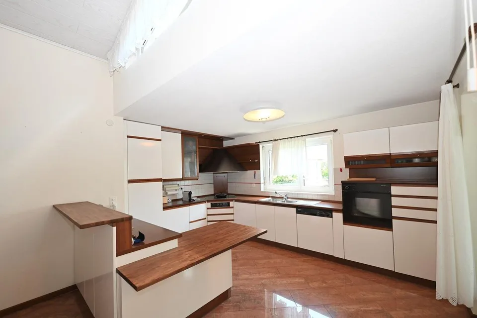 12 Zimmer Einfamilienhaus in Claro – Foto 7 von 25