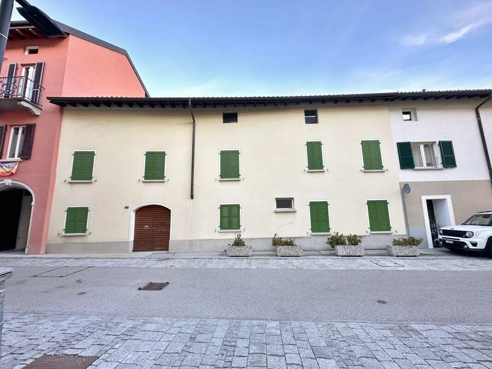 Interessante complesso di nucleo, due unità abitative, rustico e co...