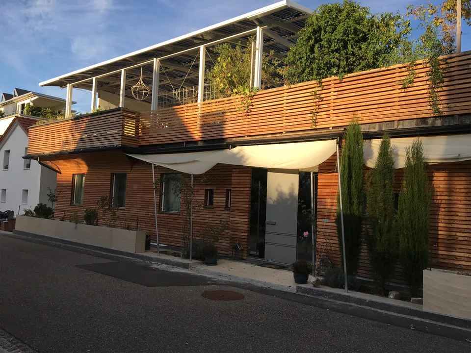Einzigartige Wohnwelt mit Pool, Kino und Panorama-Dachterrasse