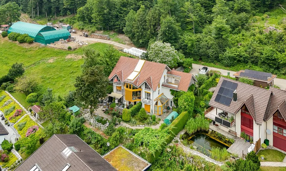 Mehrgenerationenhaus mit unverbaubarer Weitsicht an ruhiger Lage