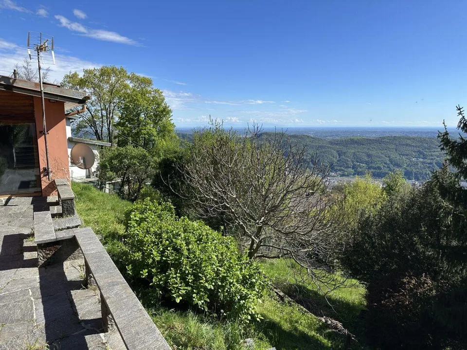 Sagno, Valle di Muggio: Haus mit ikonischer Aussicht und offenem En...