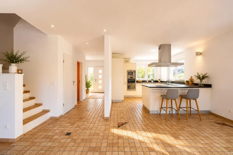 Modernes 10.5-Zimmer-Einfamilienhaus mit Weitsicht, Minergie-Standa... – Foto 7 von 17