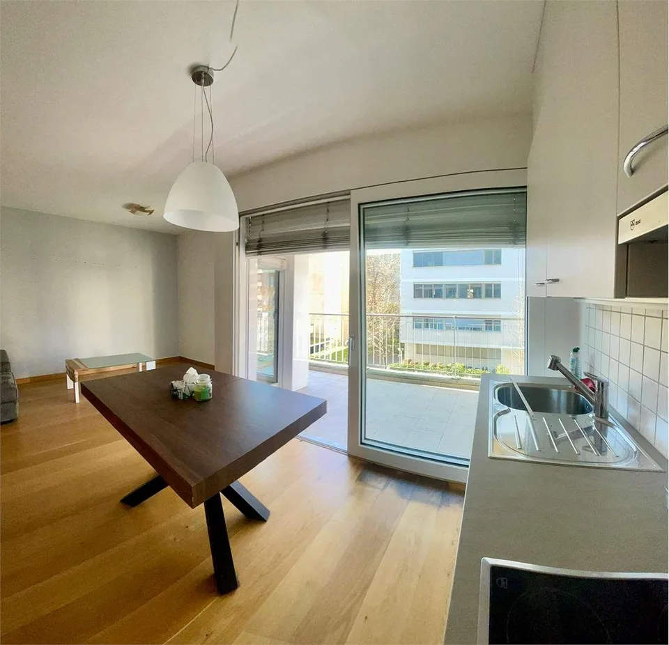appartamento di 2,5 locali a Lugano con ampia terrazza