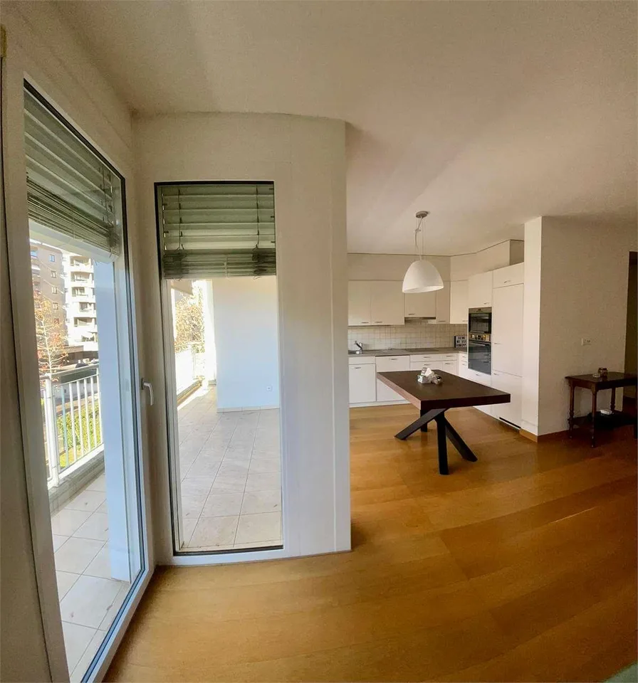 appartamento di 2,5 locali a Lugano con ampia terrazza