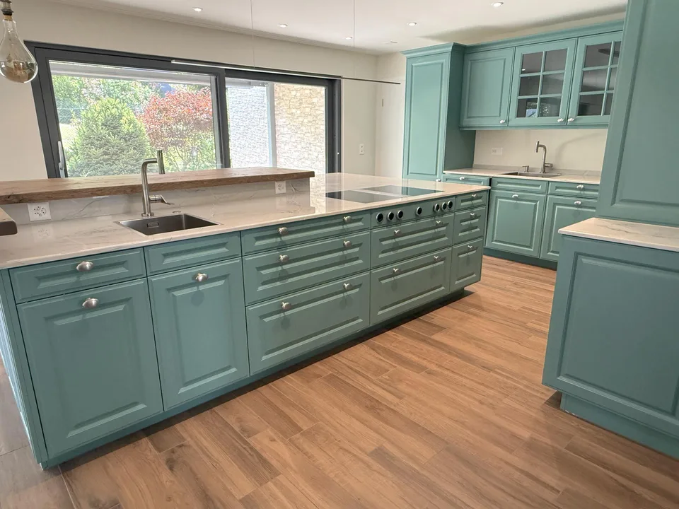 Maison individuelle moderne de 6 pièces avec ascenseur, jardin de rêve dans l'un des meilleurs quartiers familiaux de Dornach
