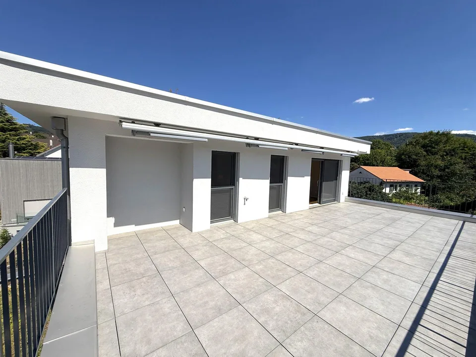 Casa indipendente di 6 locali con ascensore, giardino da sogno in uno dei migliori quartieri residenziali di Dornach – foto 14 di 14