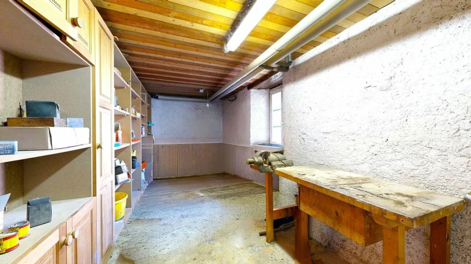 Maison avec beaucoup d'espace utilisable, de charme et de potentiel – photo 15 sur 19
