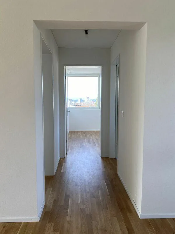 Appartamento familiare moderno sopra i tetti di Burgdorf