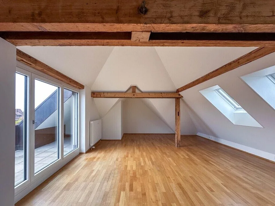 Stilvolle Altbauwohnung im Herzen von Kreis 6