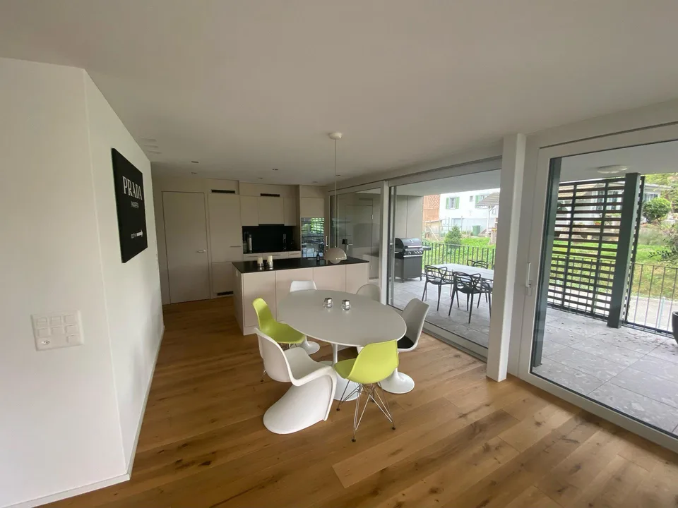 Exklusive Wohnung im Eigentumstandard