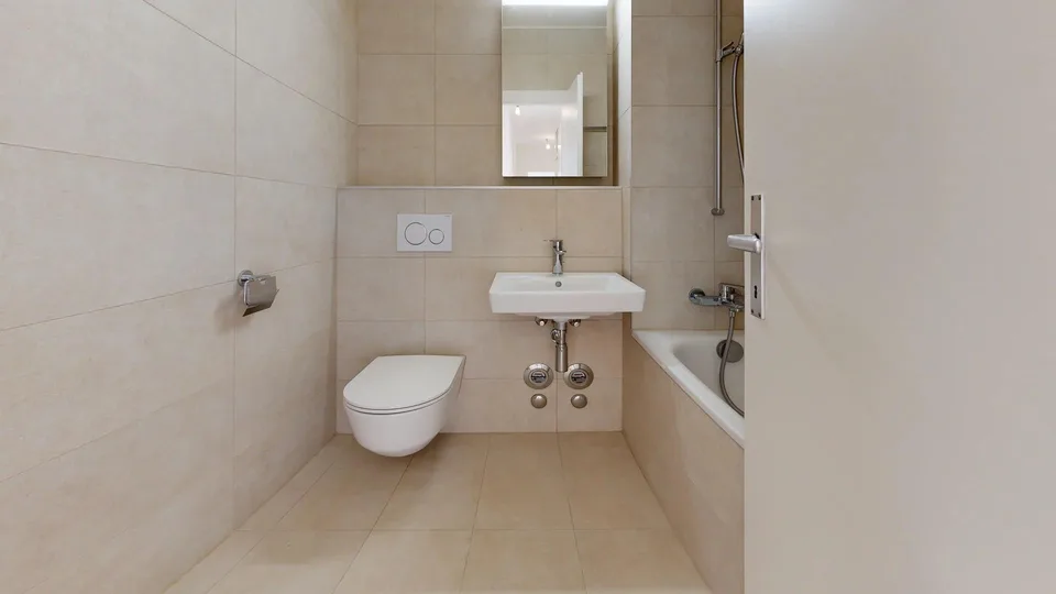 4 rooms fully renovated with balcony