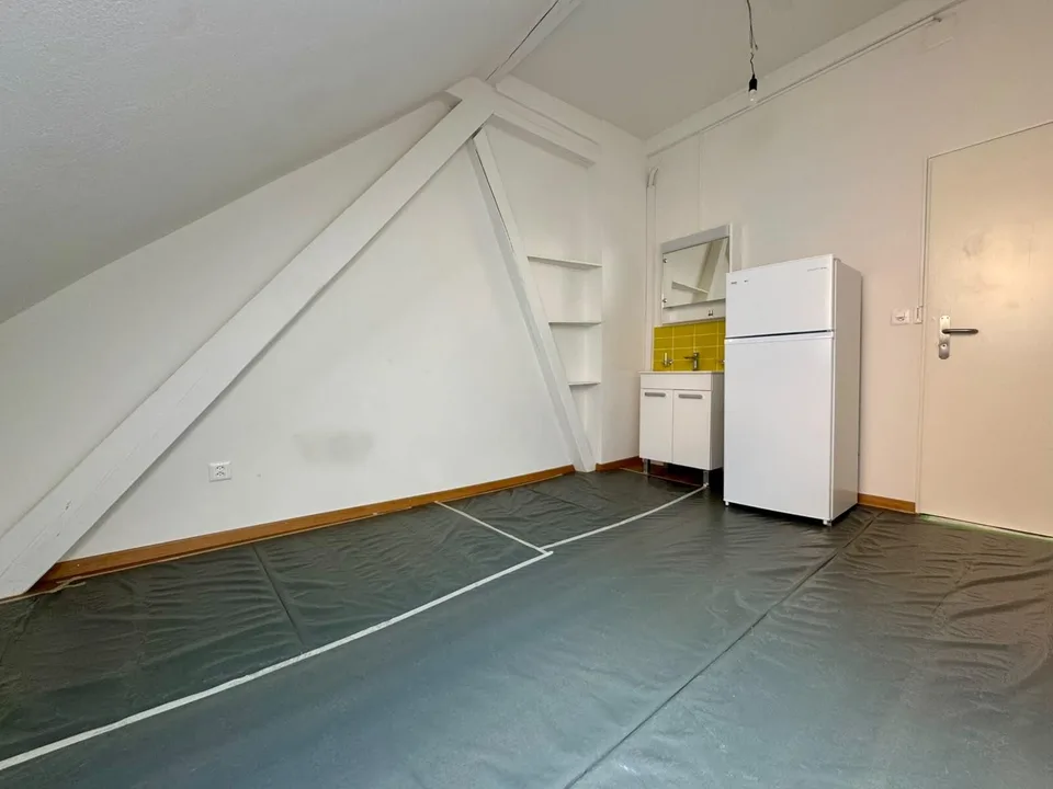 Modern shared flat with privacy on Langstrasse