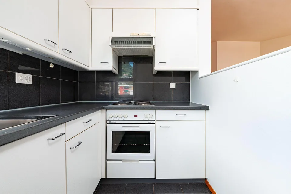 Appartement spacieux de 2,5 pièces dans le centre-ville