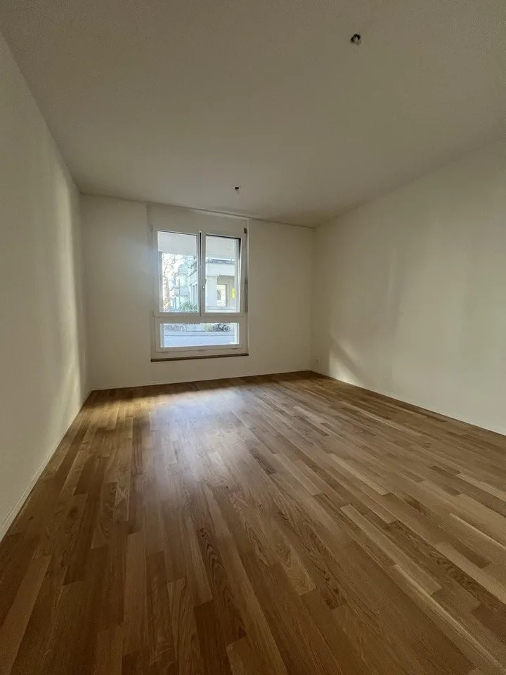 Erstvermietung - Lichtdurchflutete Erdgeschossnwohnung zu vermieten – Foto 6 von 9