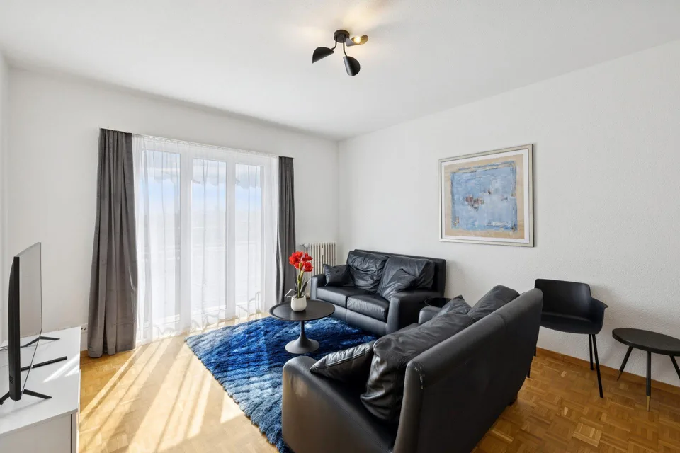 Möblierte 4-Zimmer-Wohnung mit Service im Zentrum Biel/Bienne