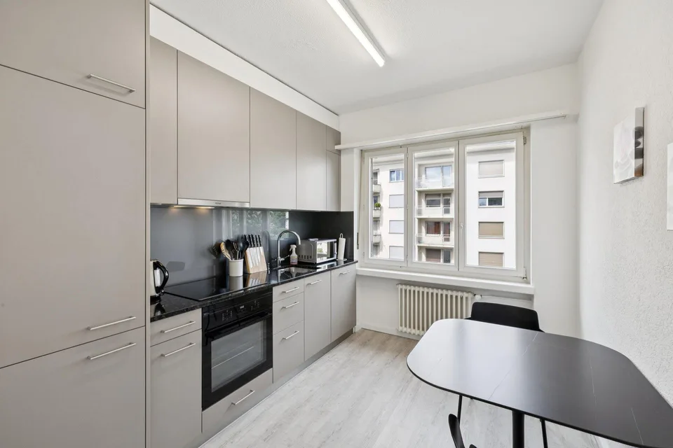 Möblierte 4-Zimmer-Wohnung mit Service im Zentrum Biel/Bienne