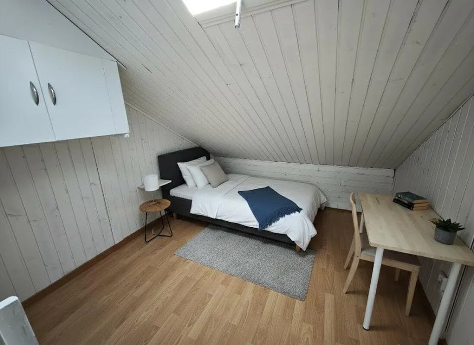 Life-Style Dachwohnung im Tinyhouse-Stil – Foto 6 von 7