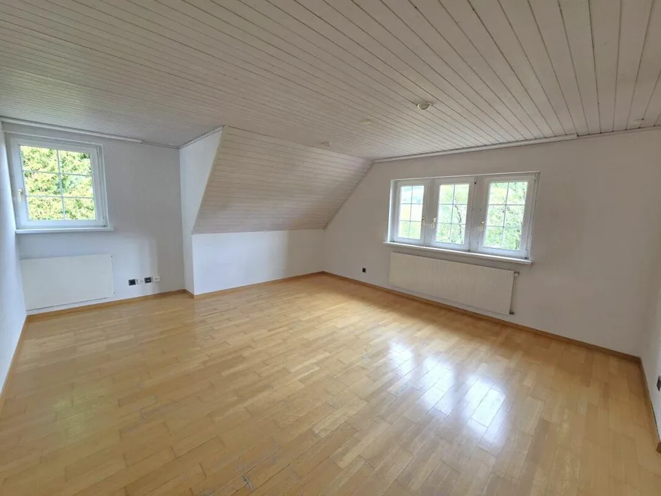 Charmante 4.5-Zimmer-Wohnung am Rosenberg in St. Gallen – Foto 7 von 12