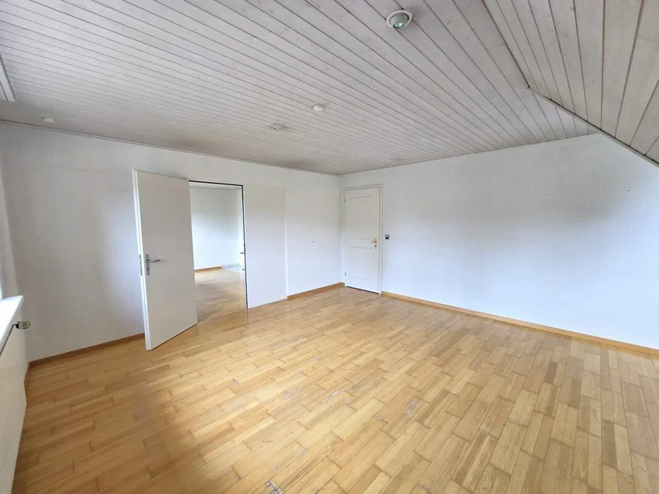 Charmante 4.5-Zimmer-Wohnung am Rosenberg in St. Gallen – Foto 8 von 12
