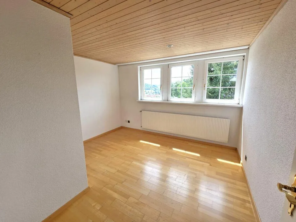 Charmante 4.5-Zimmer-Wohnung am Rosenberg in St. Gallen – Foto 9 von 12