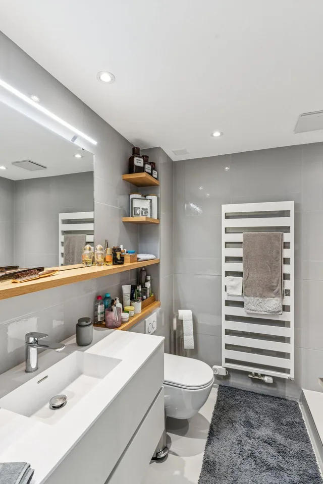 Villa mit atemberaubendem Seeblick in einem bevorzugten Viertel in Bevaix – Foto 10 von 12