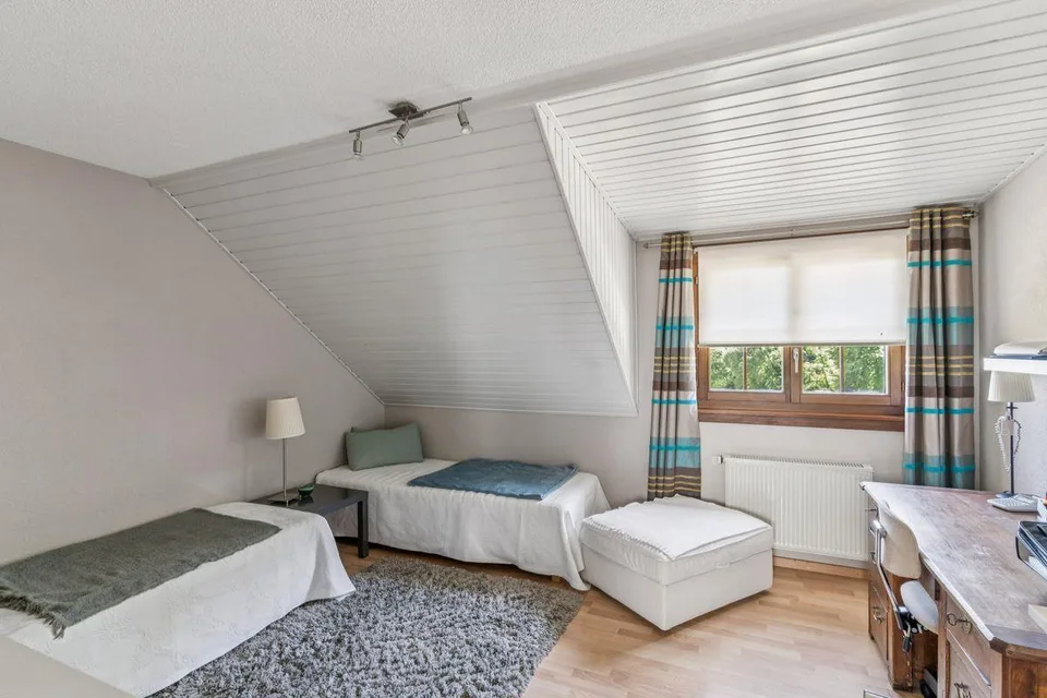 Villa mit atemberaubendem Seeblick in einem bevorzugten Viertel in Bevaix – Foto 9 von 12