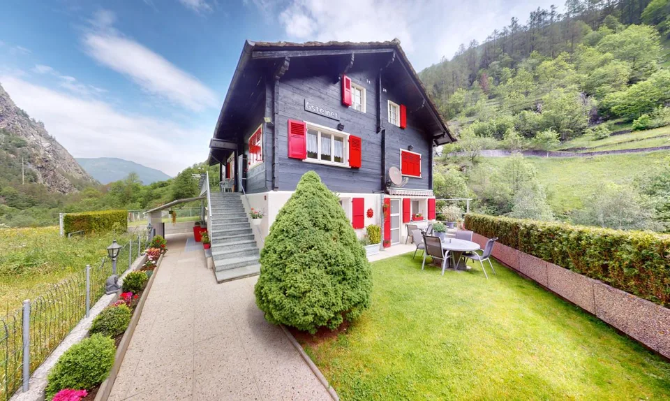 Renovated Apartment in Eisten