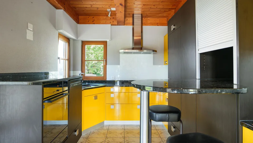 Grosszügiges 4.5-Zimmer-Haus mit Pool in Nesselnbach