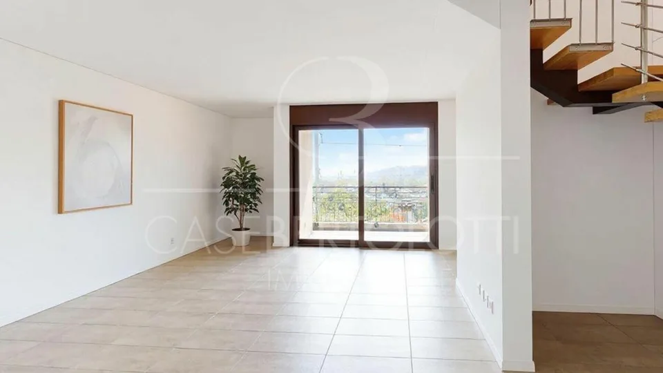 Duplexwohnung mit zwei Balkonen und viel Licht - modern wohnen in T...