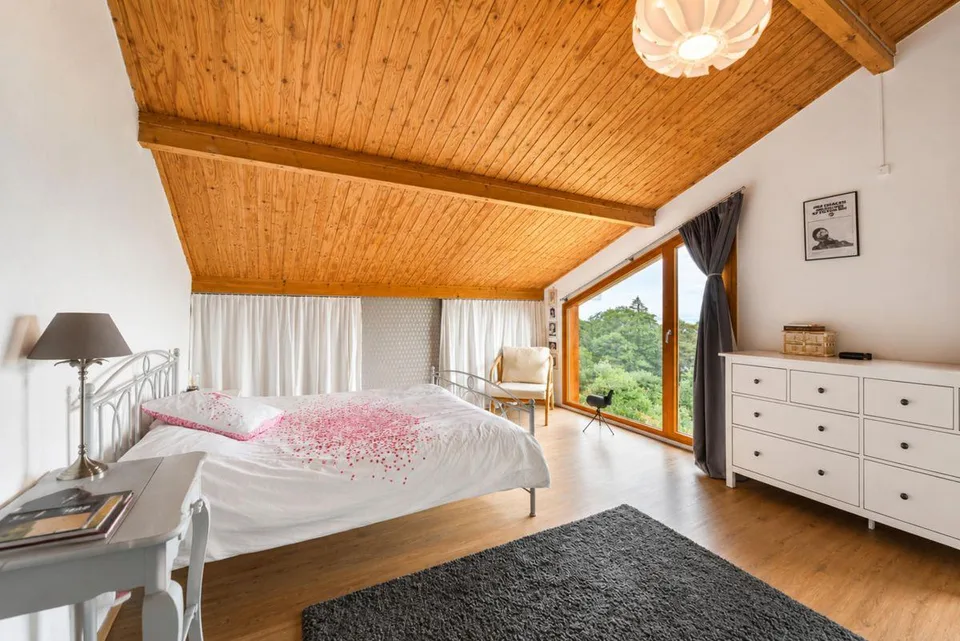 Familienhaus mit 240 m² und Panoramablick