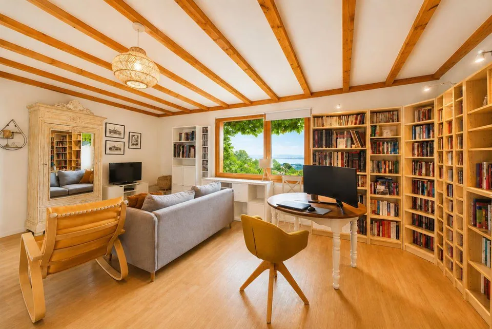 Familienhaus mit 240 m² und Panoramablick