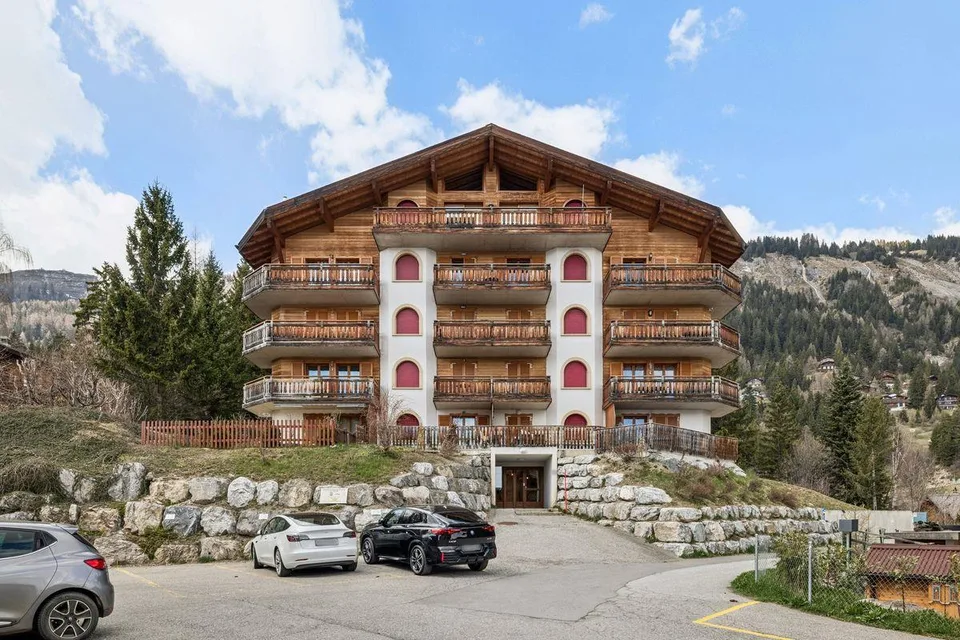 Appartement traversant de 5 pièces avec vue Alpes – photo 10 sur 11