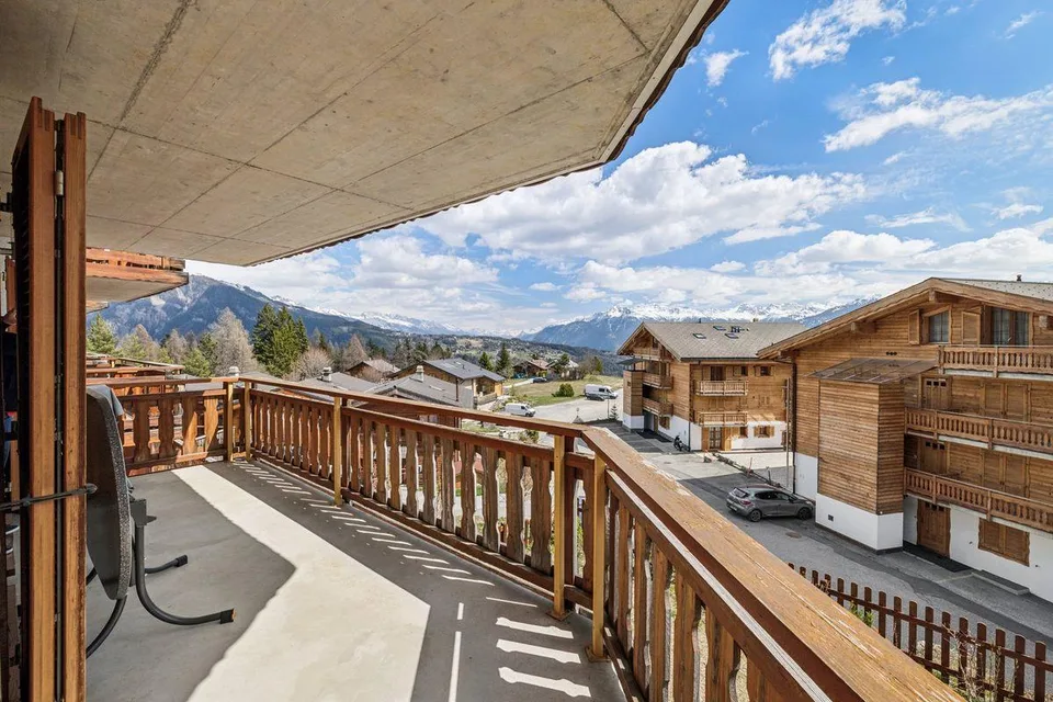 Appartement traversant de 5 pièces avec vue Alpes – photo 8 sur 11