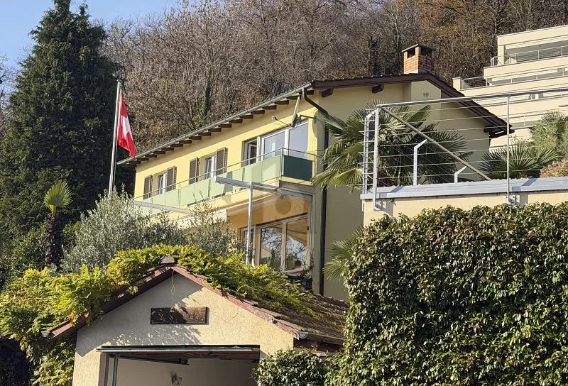 CON GIARDINO E PISCINA