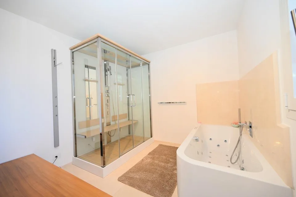Casa di Vacanza: Attico Duplex di Design con Vista Lago Mozzafiato – photo 16 sur 20