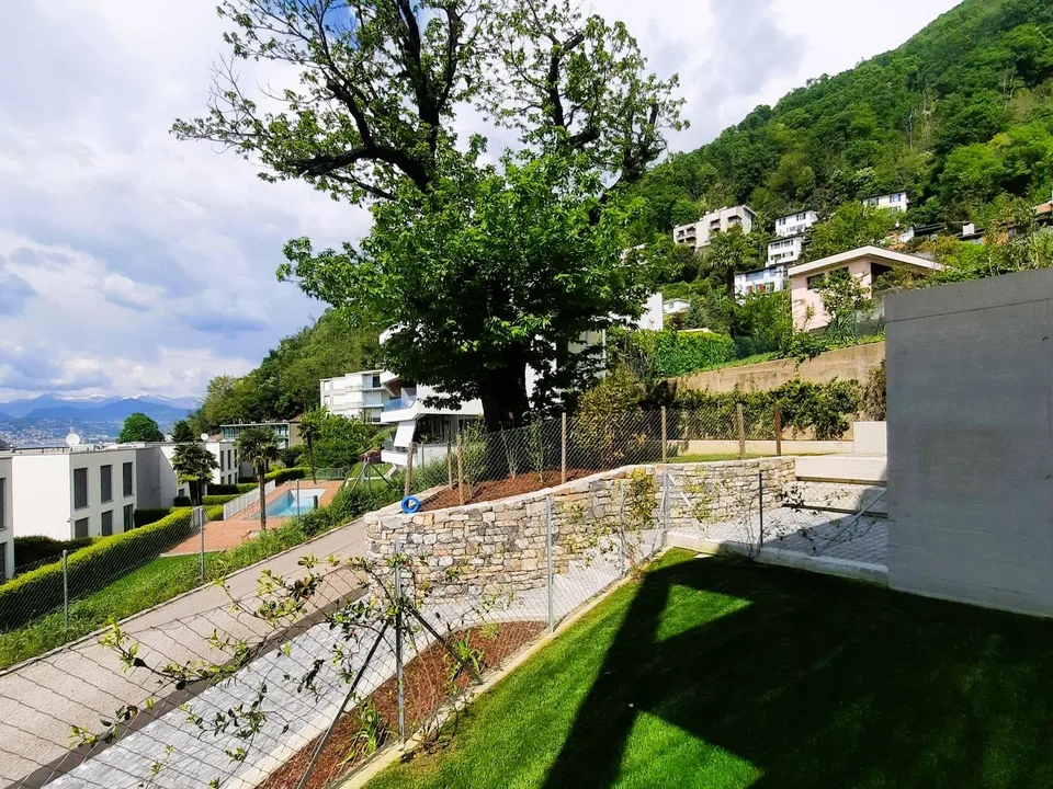NUOVO APPARTAMENTO 2.5 LOCALI, AMPIO GIARDINO E VISTA LAGO – foto 10 di 10
