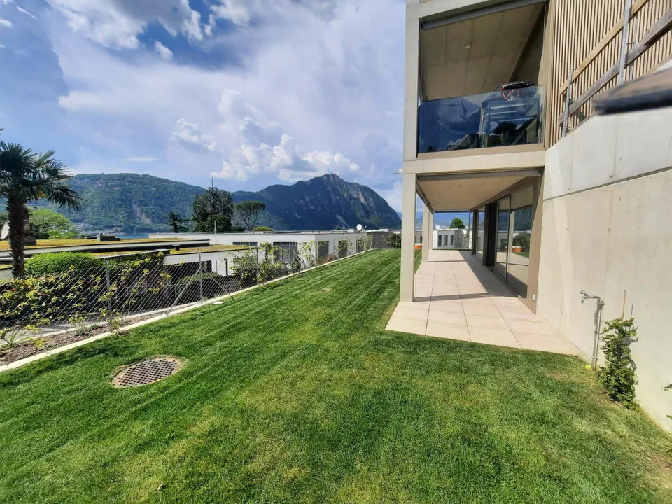 NUOVO APPARTAMENTO 2.5 LOCALI, AMPIO GIARDINO E VISTA LAGO