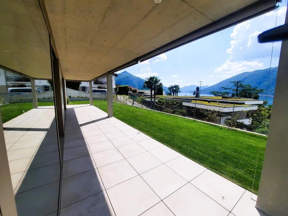 NUOVO APPARTAMENTO 2.5 LOCALI, AMPIO GIARDINO E VISTA LAGO