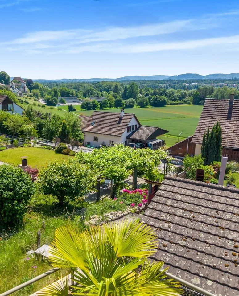 Traumhafte Aussicht und Lebensqualität in Stadtnähe