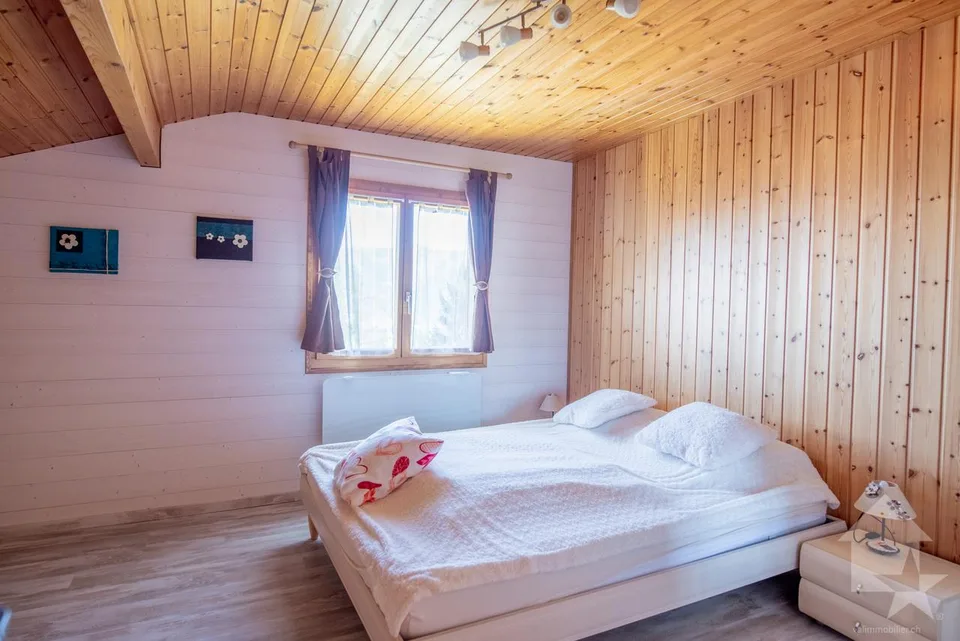 Superbo duplex di 6 stanze in una zona tranquilla e completamente ristrutturata – foto 10 di 13