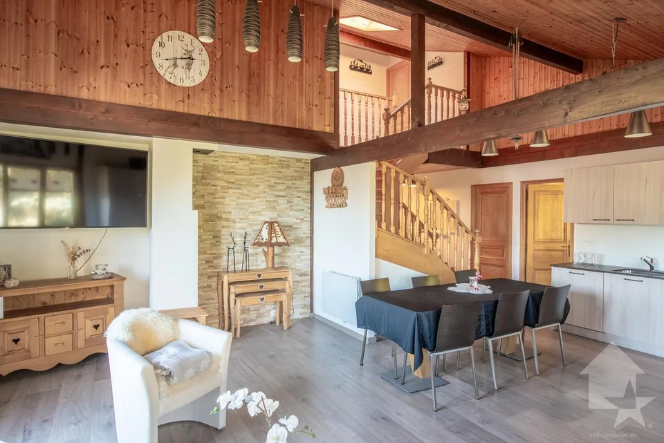 Bellissimo duplex di 6 locali, tranquillo e completamente ristrutturato