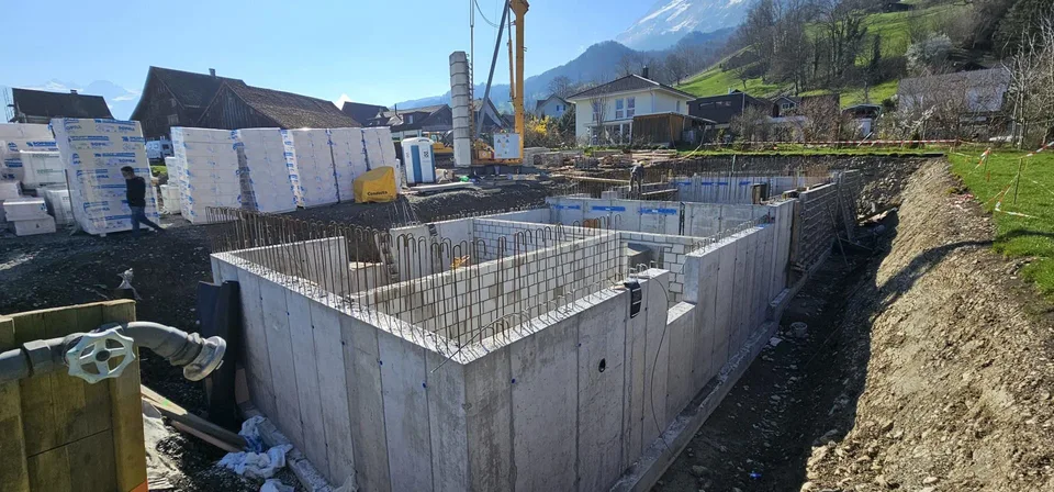 Casa familiare a schiera moderna a Sax in vendita – foto 16 di 23